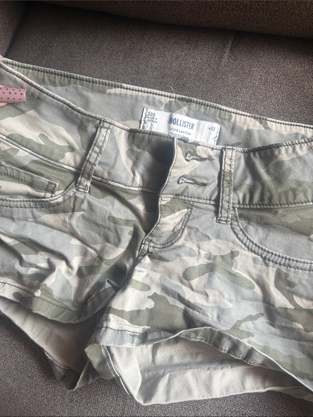 Hollister Women's Camo Shortie Shorts - Olive & Khaki